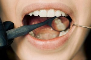 无尘纸 vs. 无尘布